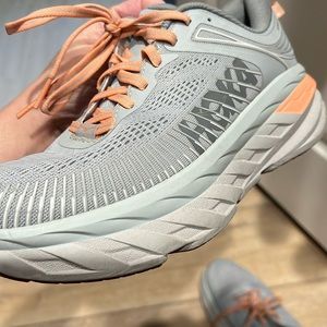Hoka Bondi 7 Women’s sneakers grey and orange
